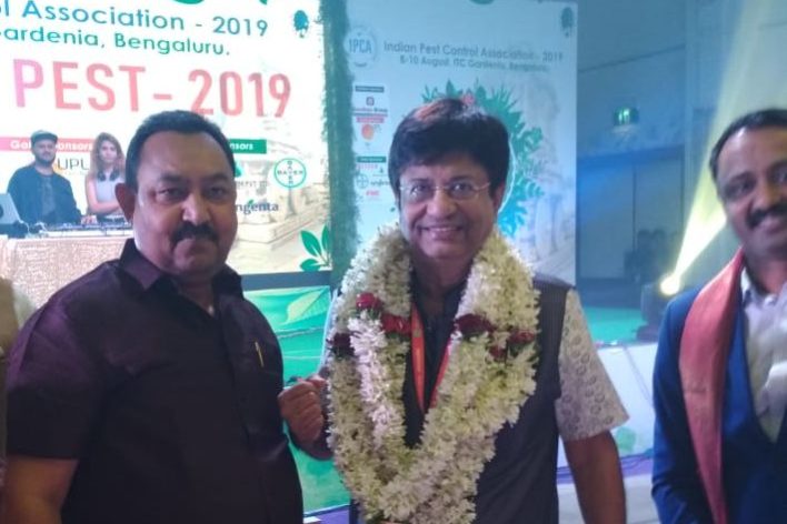 Immediate Past President Jaldhi Trivedi being honored by Newly elected President Prakash Sasidharan and Addl. Secretary D.P. Sahi